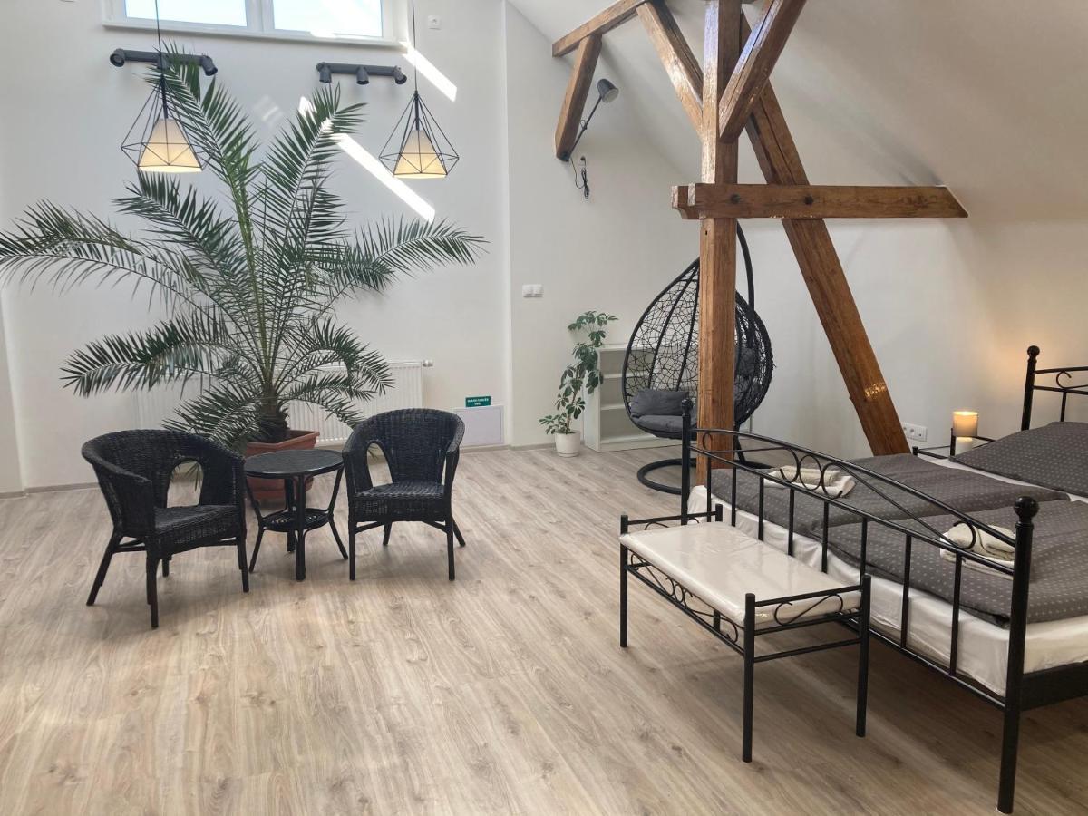 Apartmany Pod Radhostem Rožnov pod Radhoštěm Exterior foto