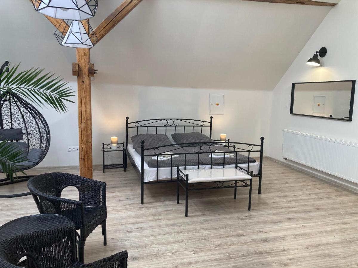 Apartmany Pod Radhostem Rožnov pod Radhoštěm Exterior foto
